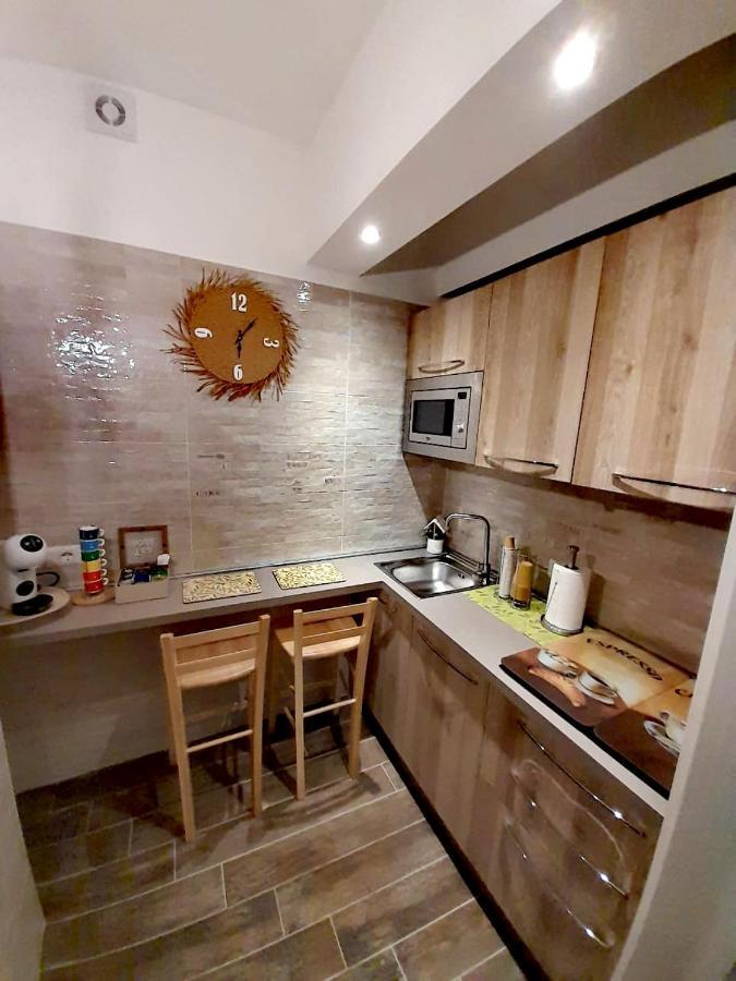 L'Oasi Di Venere Bed And Breakfast Касерта Екстериор снимка