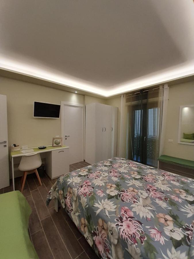 L'Oasi Di Venere Bed And Breakfast Касерта Екстериор снимка