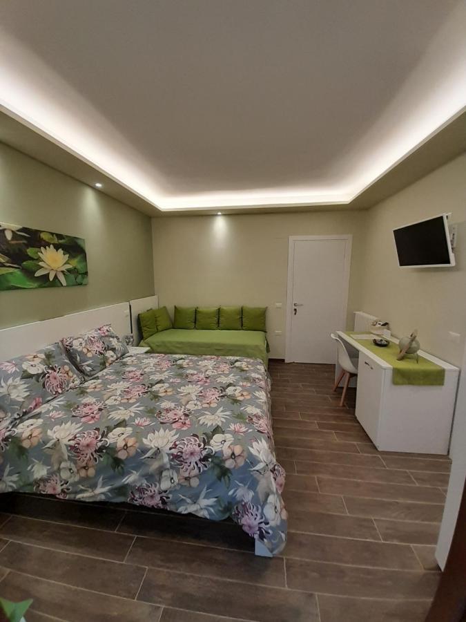 L'Oasi Di Venere Bed And Breakfast Касерта Екстериор снимка