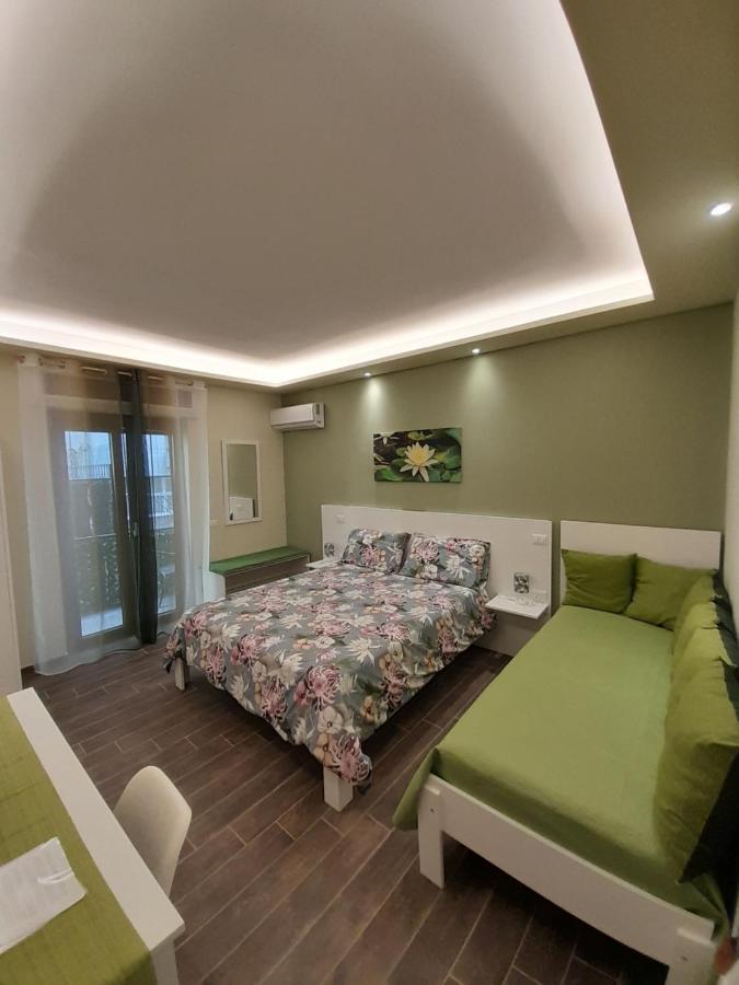 L'Oasi Di Venere Bed And Breakfast Касерта Екстериор снимка