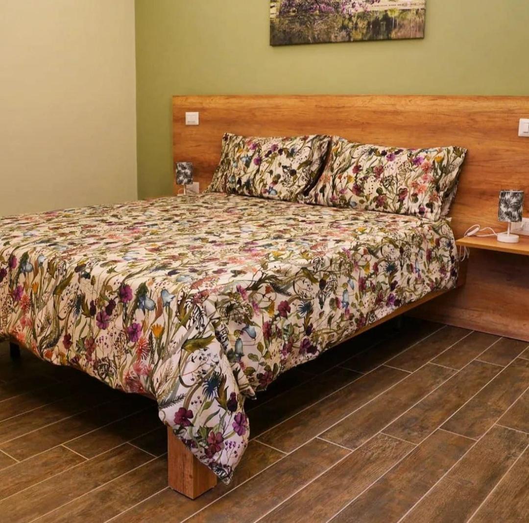 L'Oasi Di Venere Bed And Breakfast Касерта Екстериор снимка